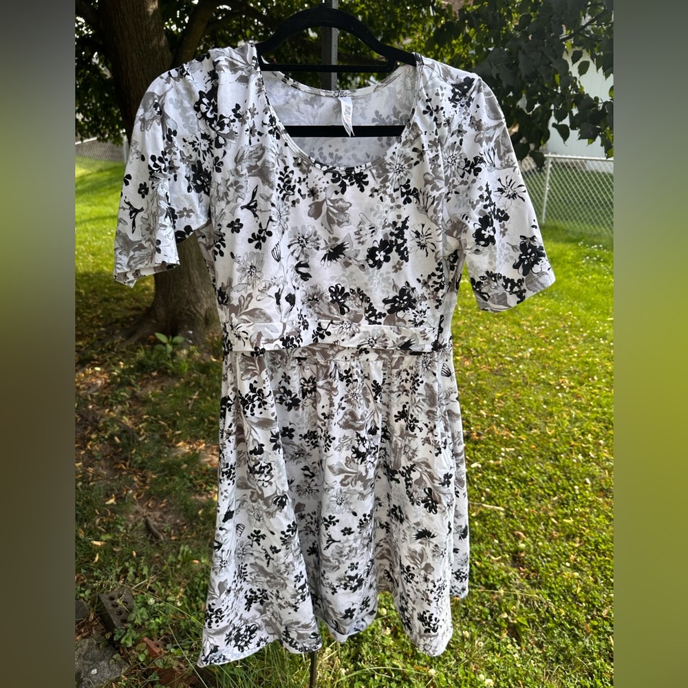 Latched Mama Black and White cotton dress